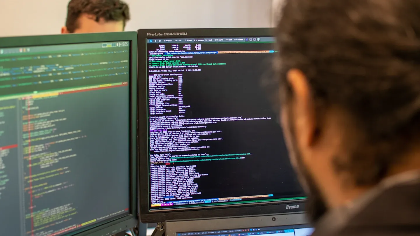 Wir suchen Werkstudent:innen Frontend und Backend Development