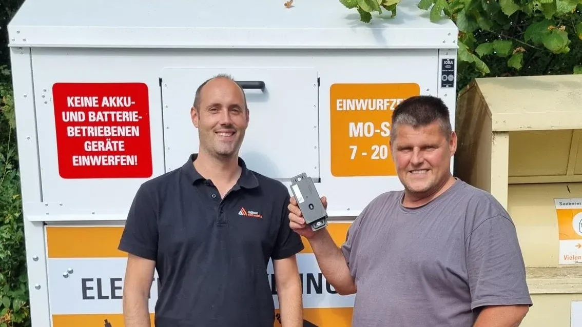 Die AWR nutzt innovative Sensortechnik von adhoc networks bei der Altgerätesammlung